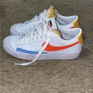 Women’s Nike Low-top Blazers